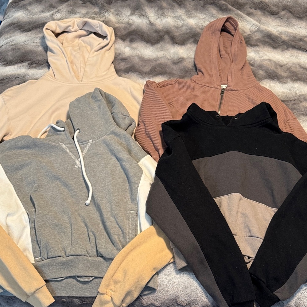 Abercrombie & Fitch Cropped Hoodie Bundle XS